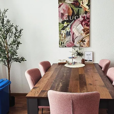 Apartment Premium-apartment Im Duisburger Sueden, Naehe Duesseldorf Flughafen & Messe, Komplett Ausgestattetes Mit Modernen Altbau-flair Duisburg