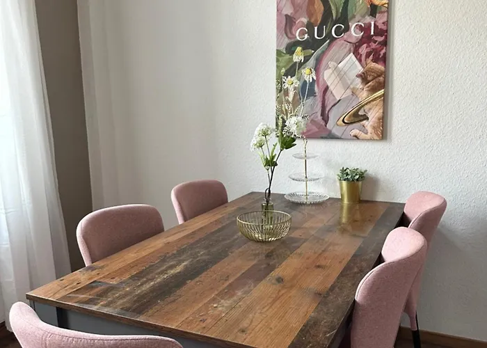 Premium-apartment Im Duisburger Sueden, Naehe Duesseldorf Flughafen & Messe, Komplett Ausgestattetes Mit Modernen Altbau-flair ドゥイスブルグ